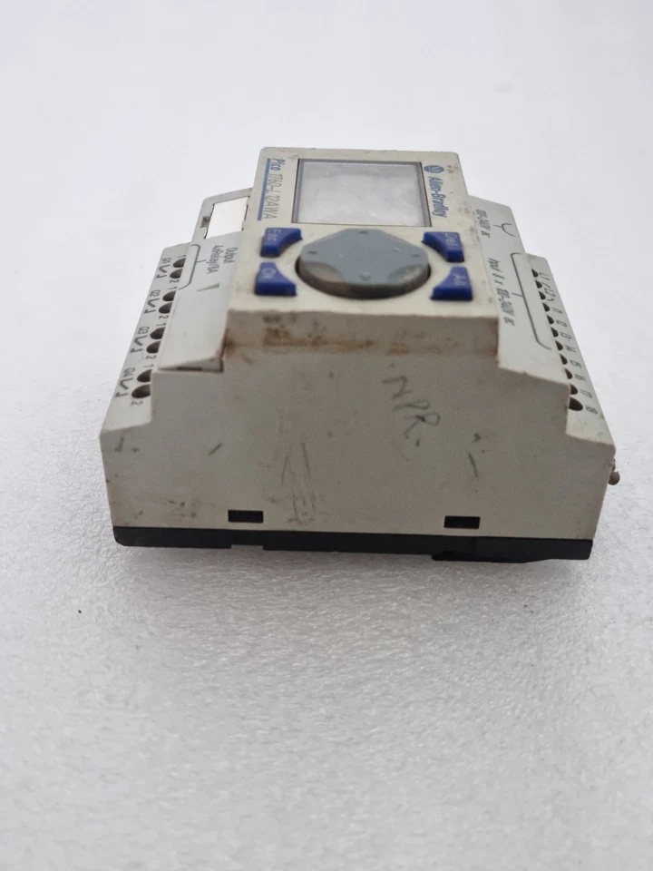 ALLEN BRADLEY 1760-L12AWA PICO CONTROLLER FOR PARTS (MADE IN GERMANY) 1760L12AWA